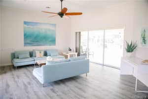 4060 1st Ln, Vero Beach, FL 32968, Sold 10/17/18