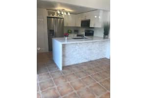 495 W Park Dr, Miami, FL 33172, Sold 09/24/18