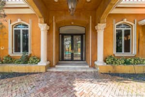 280 N Hibiscus Dr, Miami Beach, FL 33139, Sold 03/12/19