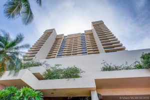 2555 Collins Ave, Miami, FL 33140, Sold 06/20/19