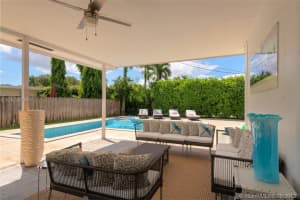 20001 NE 20th Ct, Miami, FL 33179, Sold 11/01/18