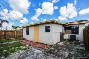 7956 Pembroke Rd, Miramar, FL 33023, Sold 10/19/18