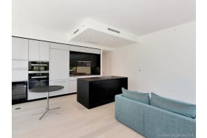 300 Collins Ave #2e, Miami Beach, FL 33139, Sold 07/15/21