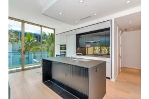 300 Collins Ave #2e, Miami Beach, FL 33139, Sold 07/15/21