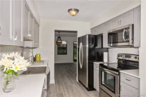 9090 NW 45th Ct, Sunrise, FL 33351, Sold 10/29/18