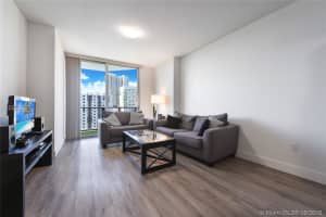 1010 SW 2nd Ave, Miami, FL 33130, Sold 12/05/18