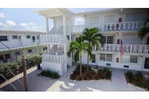 755 W Ocean Dr, Key Colony Beach, FL 33051, Sold 02/11/19