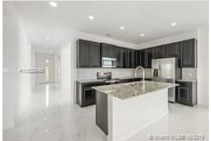 3002 SE 3rd St, Homestead, FL 33033, Sold 08/29/19
