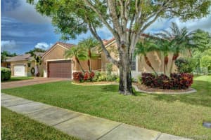 382 SW 200th Terrace, Pembroke Pines, FL 33029, Sold 12/19/18