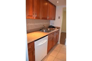 500 NE 2nd St, Dania Beach, FL 33004, Sold 02/15/19