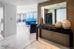 1455 Ocean Dr, Miami Beach, FL 33139, Sold 07/29/19