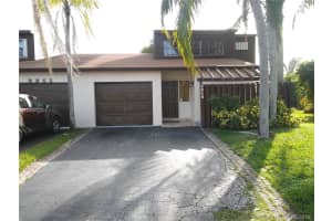 9949 SW 16th St, Pembroke Pines, FL 33025, Sold 01/07/19