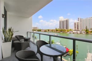 7928 East Dr, North Bay Village, FL 33141, Sold 10/31/19
