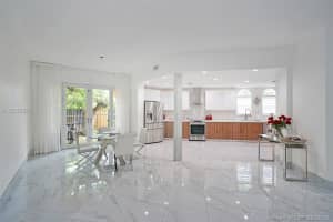 18465 NE 30th Ct, Aventura, FL 33160, Sold 04/15/21