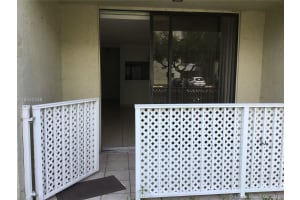 8145 NW 7th St, Miami, FL 33126, Sold 10/19/18