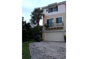 511 NW 39th Cir, Boca Raton, FL 33431, Sold 10/31/18