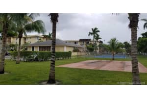 11905 NE 2nd Ave C307, North Miami, FL 33161, Sold 12/14/18