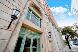111 E Flagler St, Miami, FL 33131, Sold 11/01/18