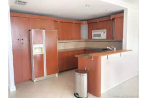 7135 Collins Ave PH 13, Miami Beach, FL 33141, Sold 04/29/19