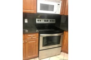 6276 NW 186th St, Hialeah, FL 33015, Sold 11/19/18