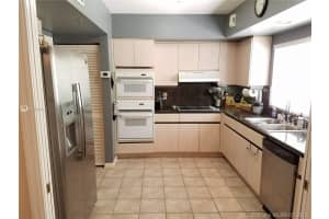 120 Jefferson Ave, Miami Beach, FL 33139, Sold 09/17/19