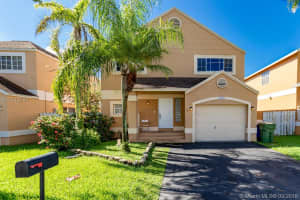 10220 NW 3rd St, Pembroke Pines, FL 33026, Sold 11/07/18