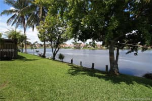 8321 SW 44th Pl, Davie, FL 33328, Sold 10/25/18