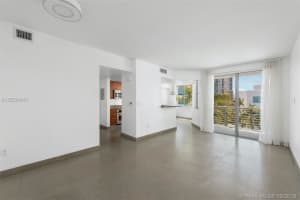 110 Washington Ave, Miami Beach, FL 33139, Sold 07/09/19