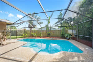8006 SW 29th St, Davie, FL 33328, Sold 10/25/18