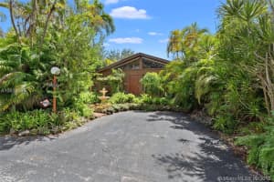 11310 SW 114th Cir Terrace, Miami, FL 33176, Sold 10/17/18