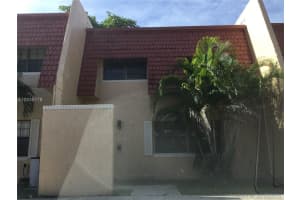 4 Spinning Wheel Ln, Tamarac, FL 33319, Sold 03/29/19