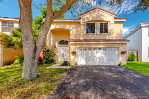 4303 SW 84th Terrace, Davie, FL 33328, Sold 11/19/18