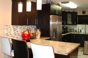 700 SE 9th Ct, Hialeah, FL 33010, Sold 10/19/18