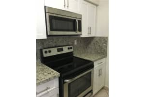 8500 NW 8th St, Miami, FL 33126, Sold 11/05/18