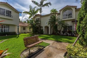 10880 NW 8th St, Pembroke Pines, FL 33026, Sold 12/05/18