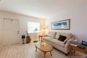 2660 NE 8th Ave, Wilton Manors, FL 33334, Sold 11/28/18
