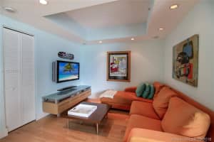 110 Washington Ave, Miami Beach, FL 33139, Sold 04/10/19
