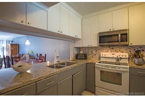 10317 NW 9th St Cir, Miami, FL 33172, Sold 10/18/18