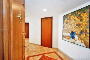 16711 Collins Ave, Sunny Isles Beach, FL 33160, Sold 06/07/19