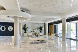 5055 Collins Ave #8b, Miami Beach, FL 33140, Sold 01/07/19