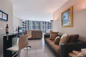 5055 Collins Ave #8b, Miami Beach, FL 33140, Sold 01/07/19
