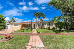 2565 NE 214th St, Miami, FL 33180, Sold 09/06/19
