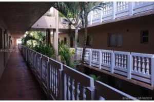 17000 NW 67th Ave, Hialeah, FL 33015, Sold 11/26/18