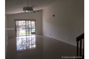 9076 Vineyard Lake Dr, Plantation, FL 33324, Sold 02/05/19