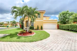16526 SW 98th Terrace, Miami, FL 33196, Sold 11/28/18