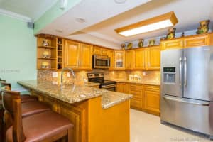 15460 SW 82nd Ln, Miami, FL 33193, Sold 11/08/18