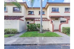 8810 NW 47th St, Sunrise, FL 33351, Sold 10/23/18