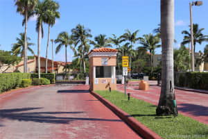 6065 NW 186th St, Hialeah, FL 33015, Sold 01/22/19