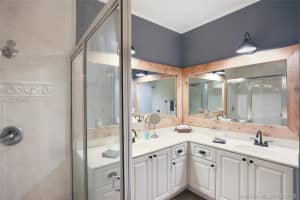 14435 NW 83rd Pl, Miami Lakes, FL 33016, Sold 12/10/18