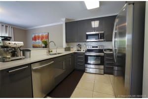 942 SW 148th Pl, Miami, FL 33194, Sold 10/18/18